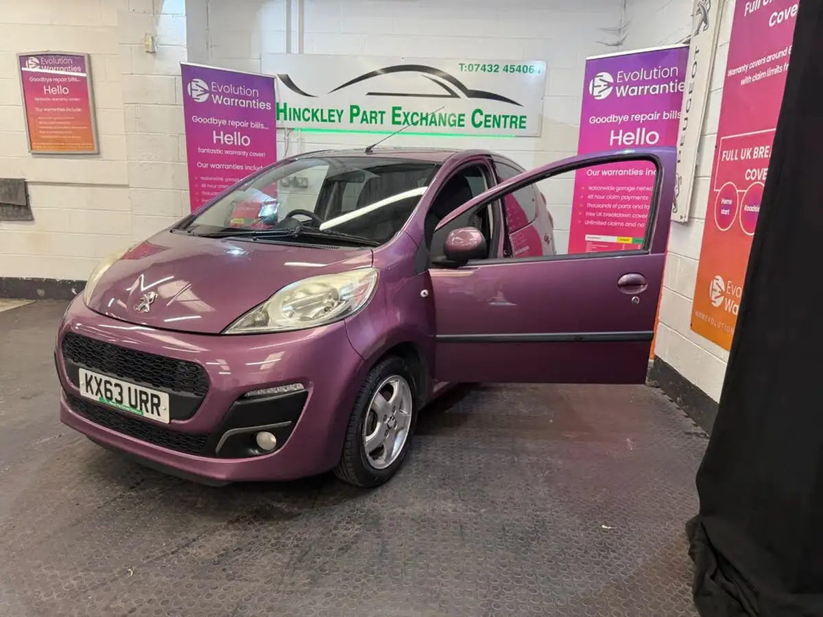 2013-peugeot-107-10-allure-5d-big-3