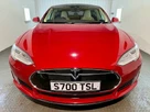 2016-tesla-model-s-e-70d-small-1