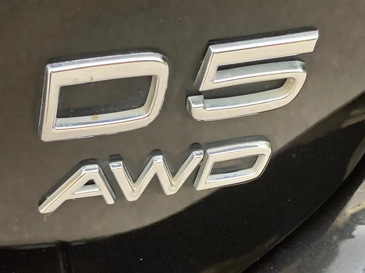 2015-volvo-xc60-24td-d5-se-lux-215bhp-geartronic-big-27
