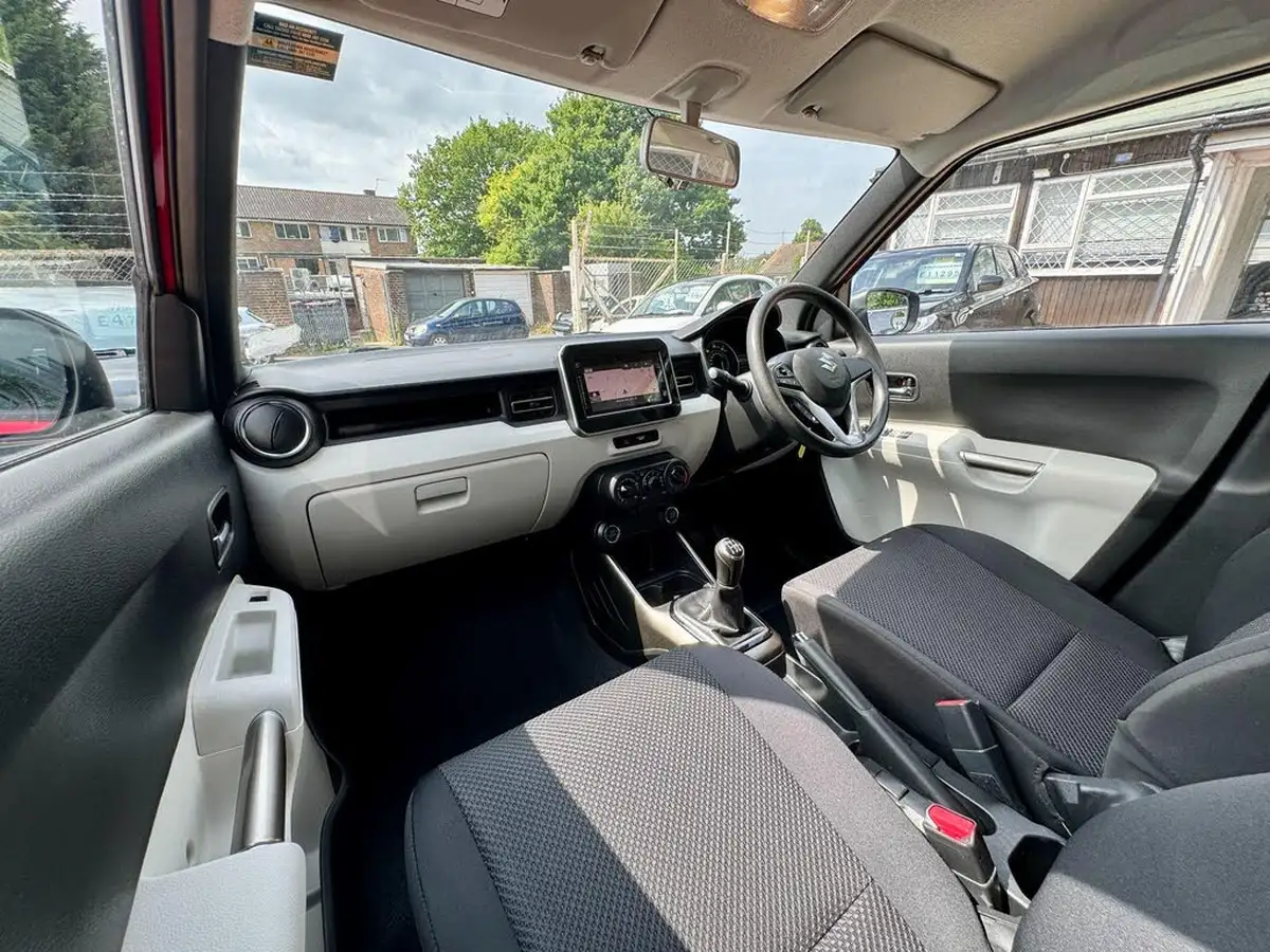 2018-suzuki-ignis-12-dualjet-sz-t-big-54