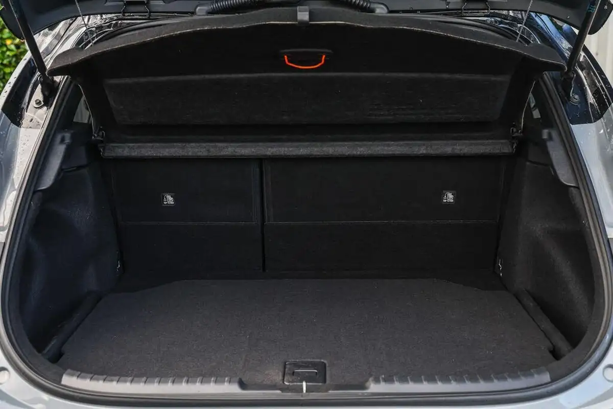 2022-toyota-corolla-20-vvt-i-gr-sport-181bhp-spare-wheel-hatchback-big-30