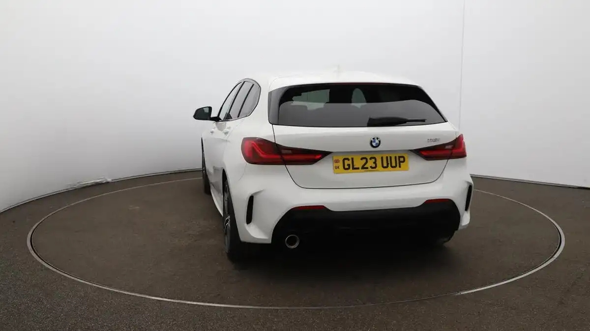 2023-bmw-1-series-15-118i-m-sport-lcp-dct-big-61