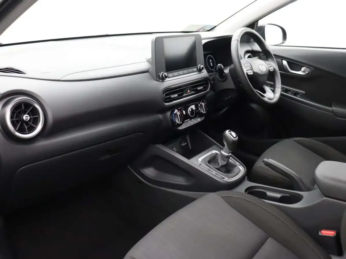 2022-hyundai-kona-10-t-gdi-se-connect-big-18