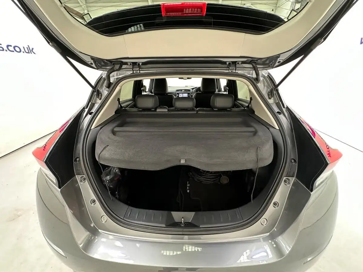 2020-nissan-leaf-e-n-connecta-big-22