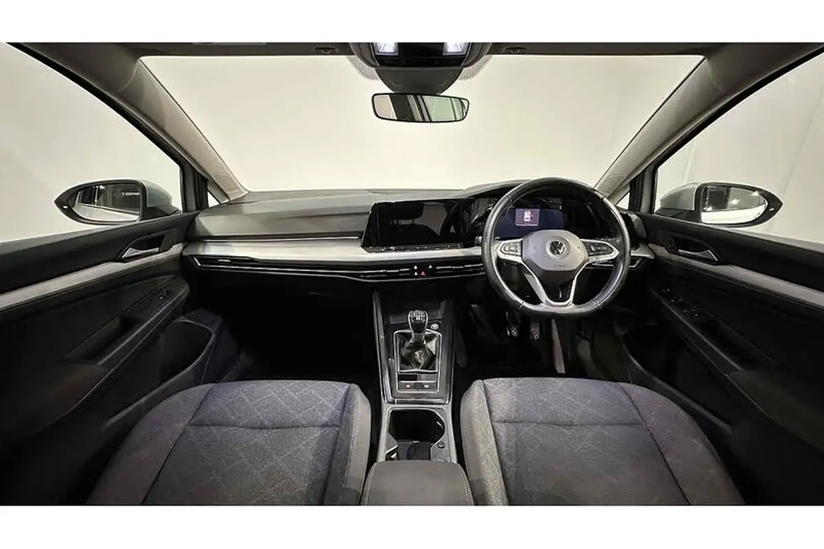 2022-volkswagen-golf-20tdi-life-hatchback-big-1