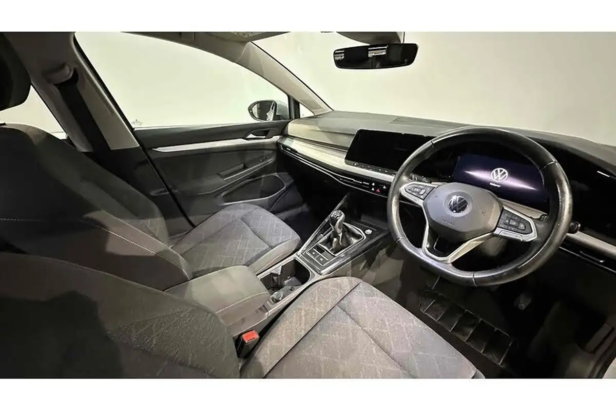 2022-volkswagen-golf-20tdi-life-hatchback-big-25
