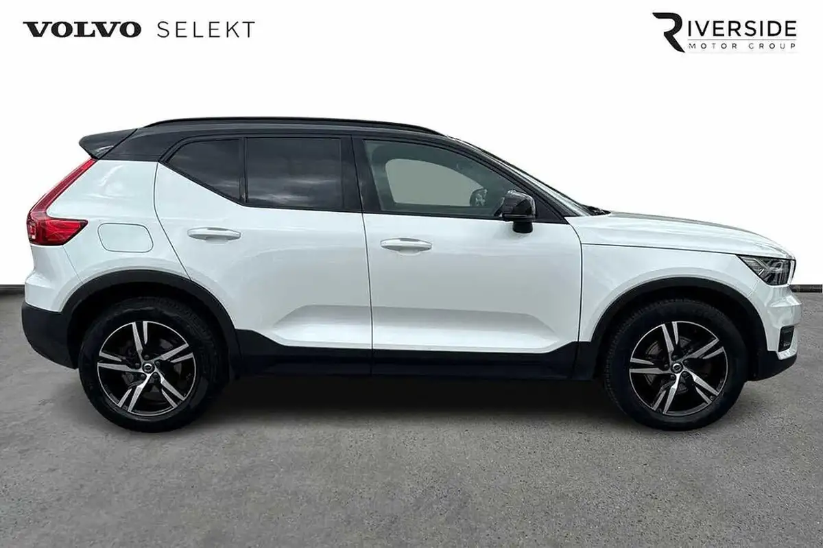 2020-volvo-xc40-20-b4-r-design-awd-big-3