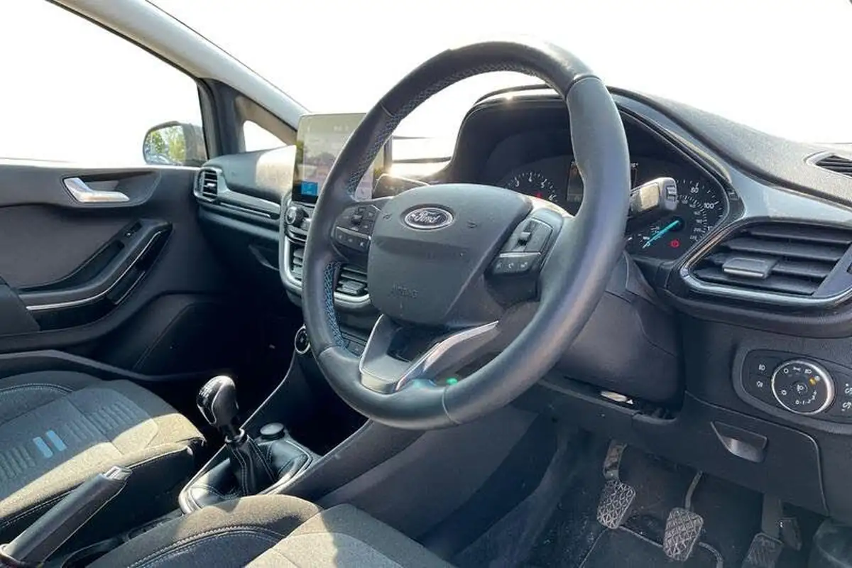 2023-ford-fiesta-10t-active-125ps-hybrid-mhev-big-8