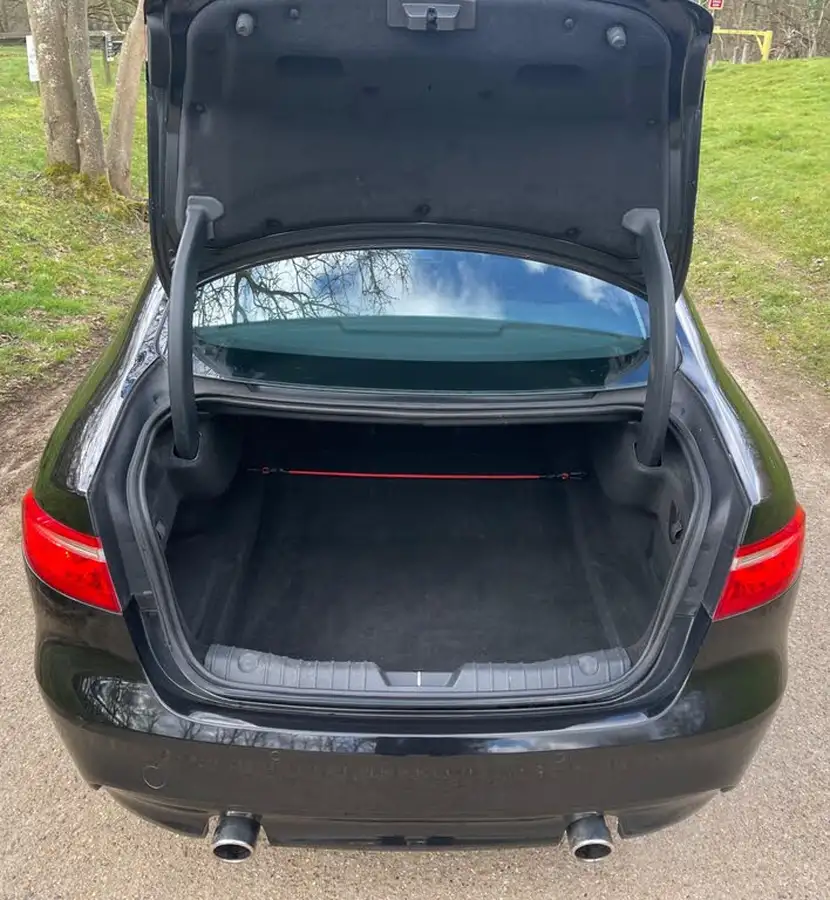 2015-jaguar-xf-30-s-big-8