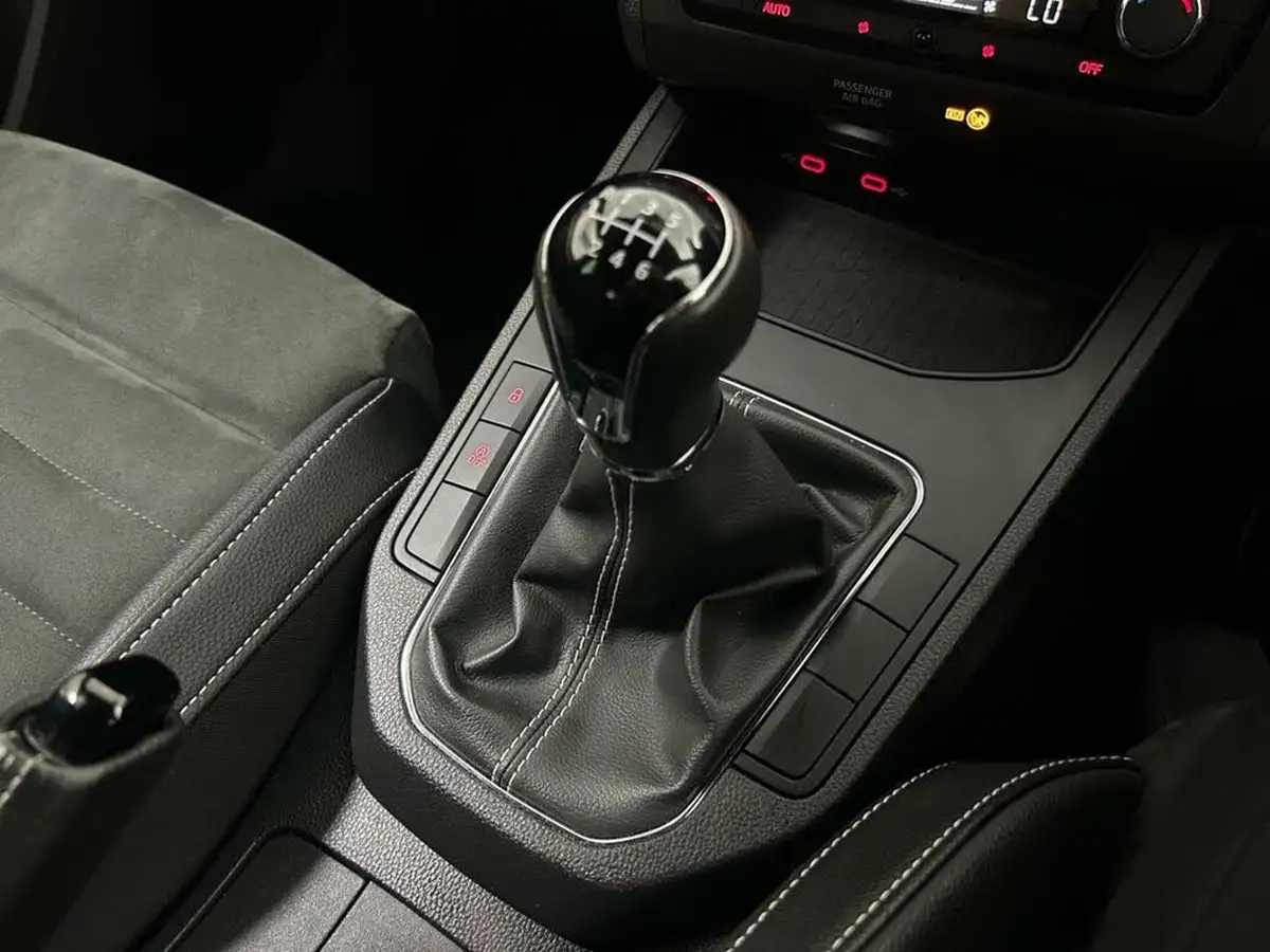 2021-seat-ibiza-10-tsi-xcellence-110ps-big-37