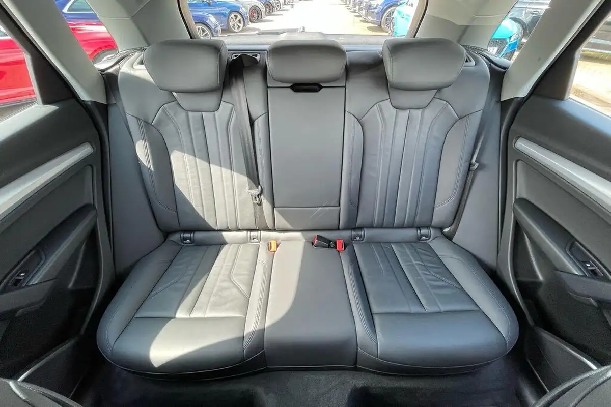 2022-audi-q5-20-45-tfsi-sportback-big-6