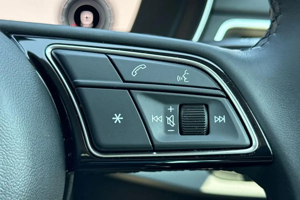 2022-audi-a4-avant-20-35-tdi-technik-big-19