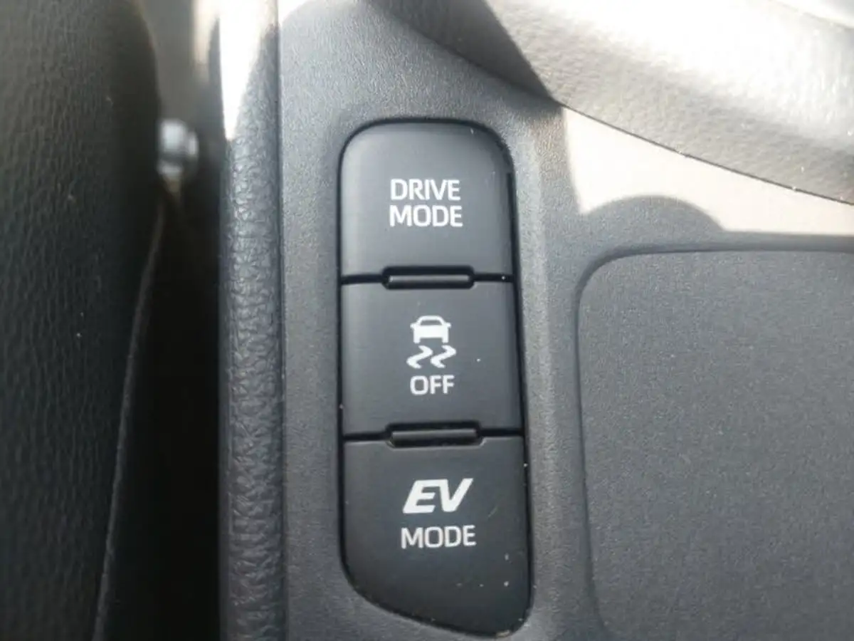 2022-toyota-yaris-cross-15-vvt-i-excel-awd-i-big-17