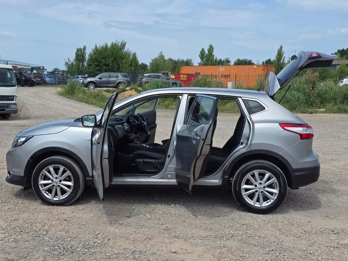 2017-nissan-qashqai-12-dig-t-acenta-smart-vision-packtech-pack-xtronic-cvt-big-11