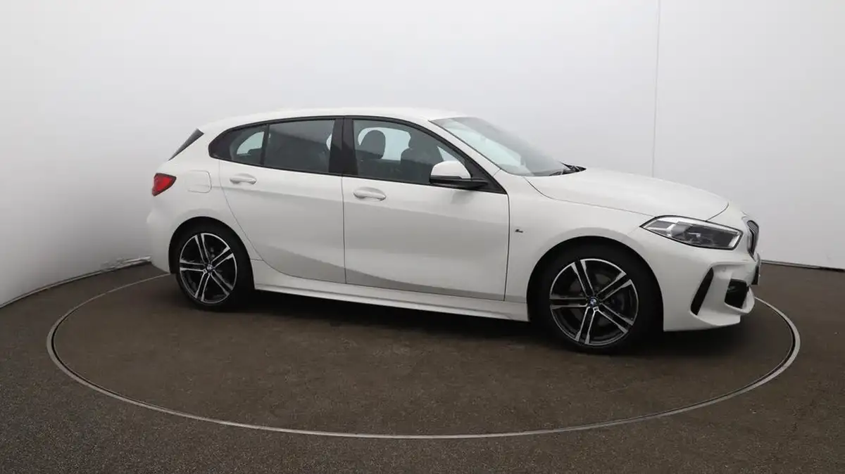 2022-bmw-1-series-15-118i-m-sport-lcp-big-45