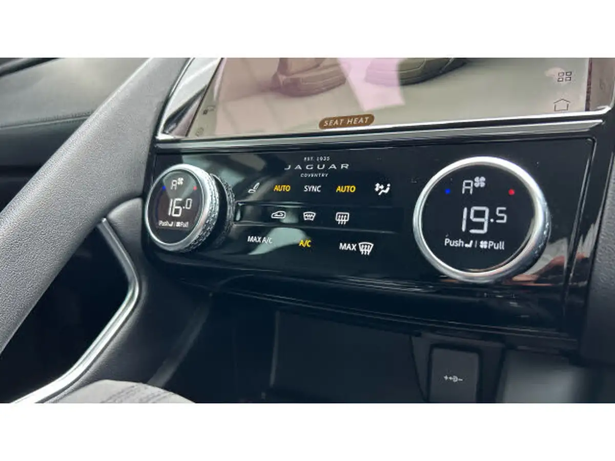 2021-jaguar-e-pace-20-p200-s-big-36