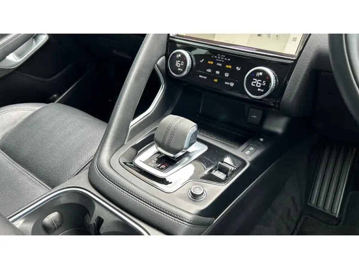 2021-jaguar-e-pace-20-p200-s-big-12