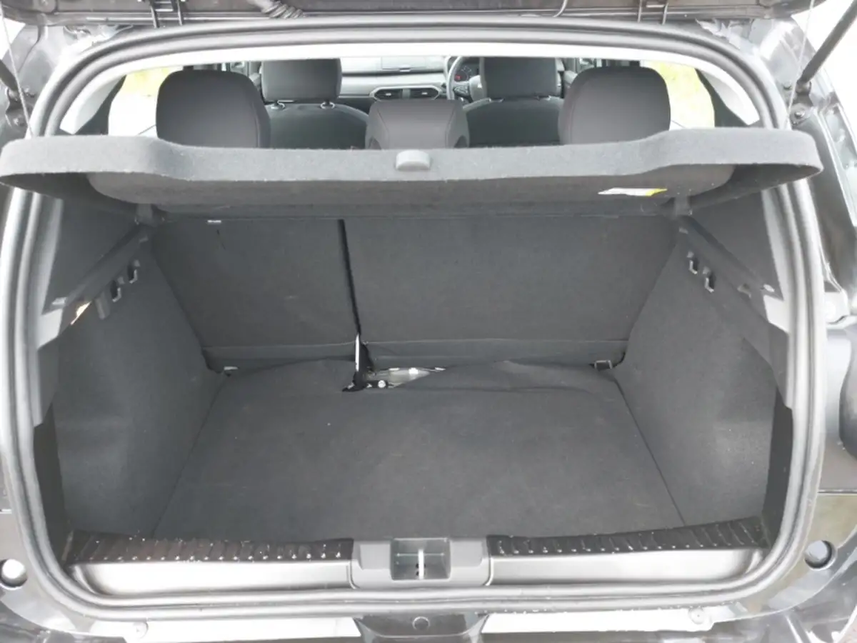 2024-dacia-sandero-10-tce-essential-90bhp-big-7