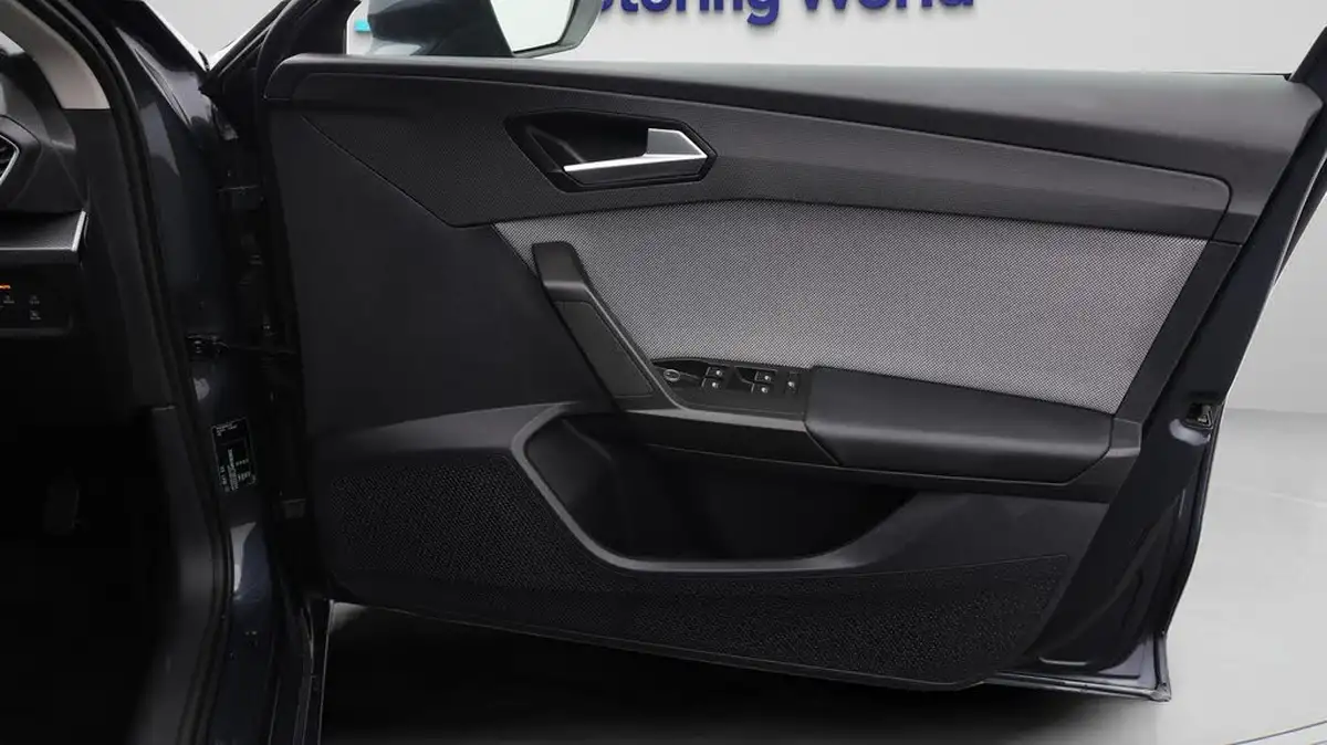 2021-seat-leon-15-tsi-evo-se-dynamic-hatchback-big-15
