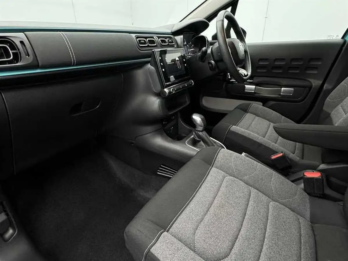 2021-citroen-c3-12-puretech-shine-plus-110ps-eat6-big-10