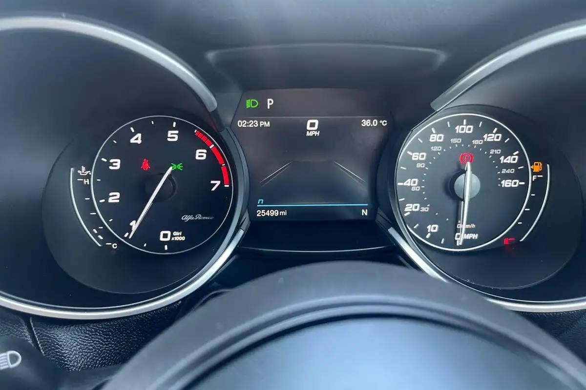 2023-alfa-romeo-stelvio-20-veloce-big-13