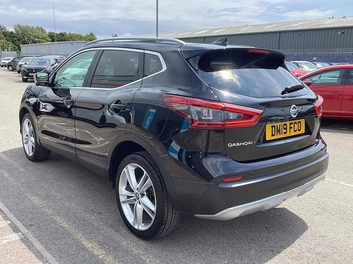 2019-nissan-qashqai-13-dig-t-n-motion-140ps-big-1