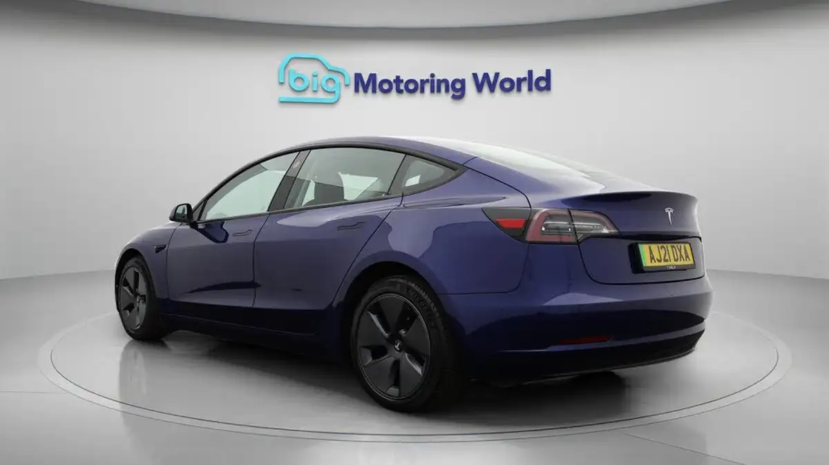 2021-tesla-model-3-e-standard-plus-big-5