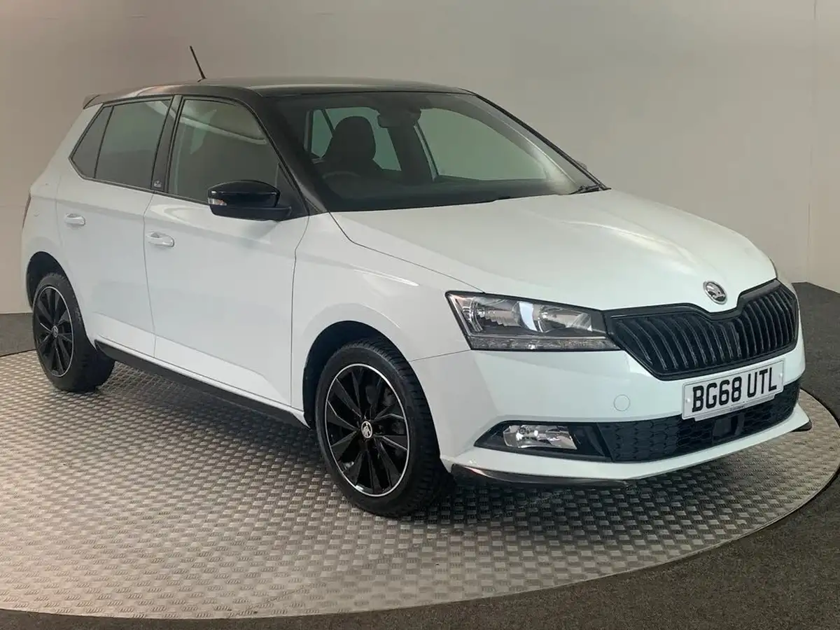 2018-skoda-fabia-10-tsi-monte-carlo-110ps-hatchback-big-0