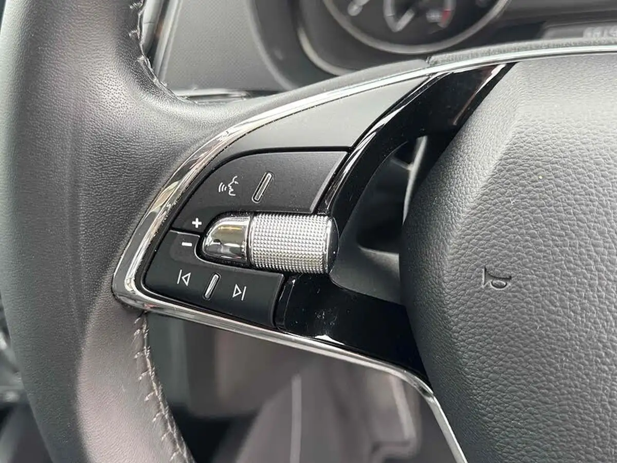 2021-skoda-fabia-10-tsi-se-95ps-estate-big-24