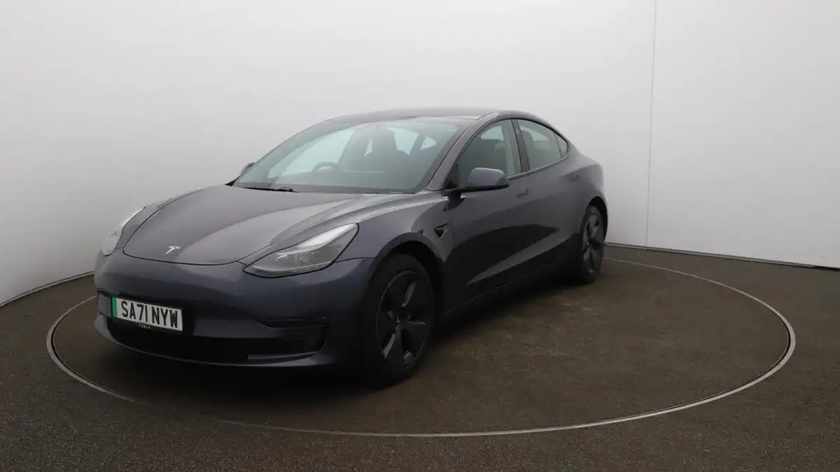 2021-tesla-model-3-e-long-range-awd-big-36