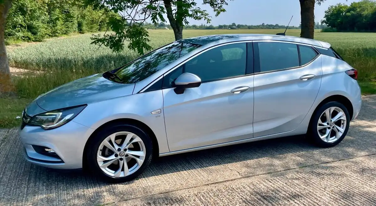 2017-vauxhall-astra-16cdti-sri-110ps-hatchback-big-17