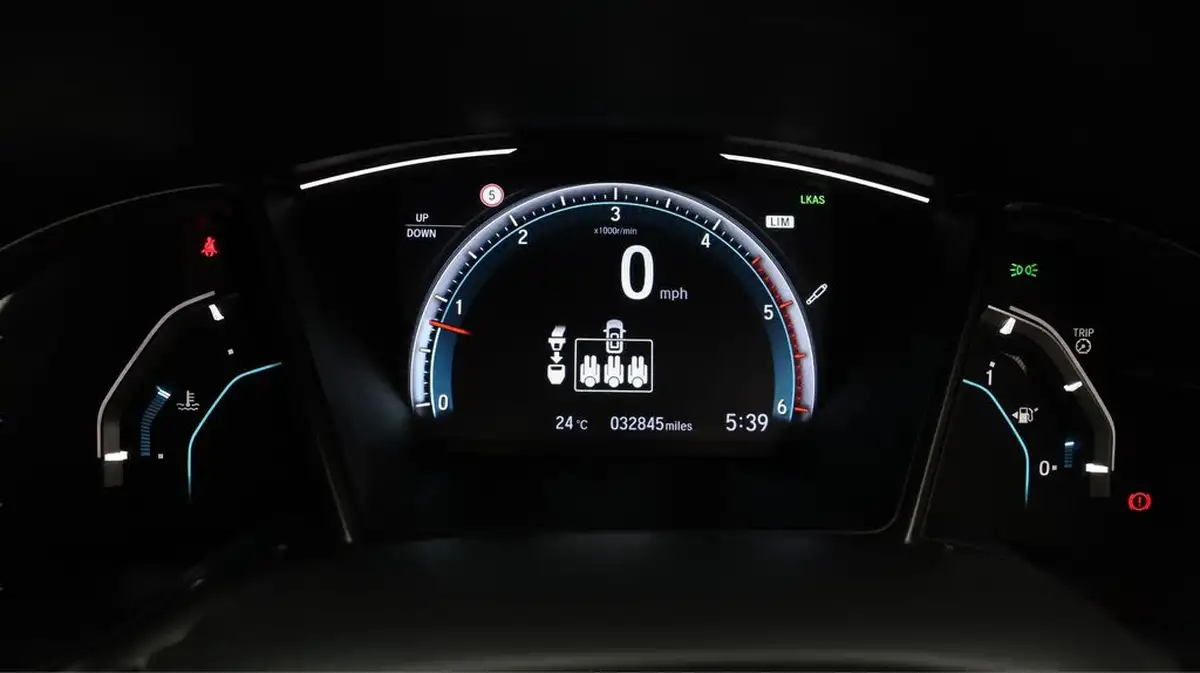 2020-honda-civic-16-i-dtec-ex-ss-hatchback-5d-big-10