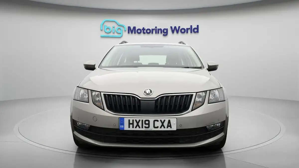2019-skoda-octavia-10-tsi-se-technology-estate-big-2