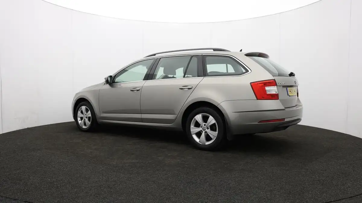 2019-skoda-octavia-10-tsi-se-technology-estate-big-78