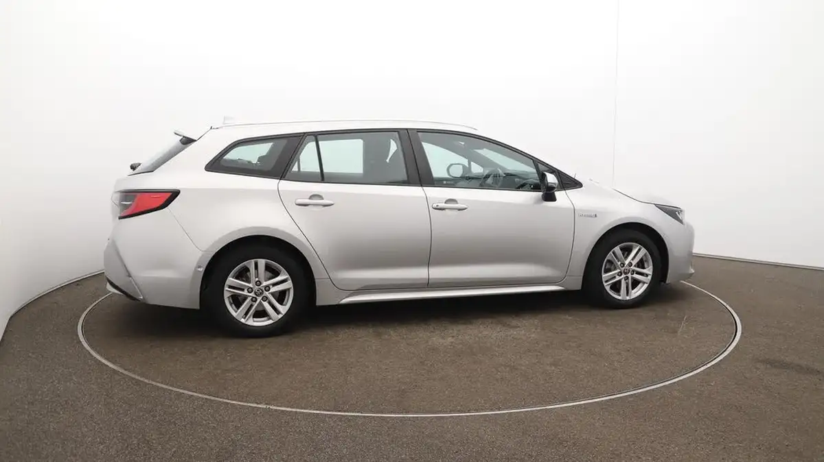 2021-toyota-corolla-18-vvt-i-icon-tech-spare-wheel-touring-sports-5d-big-51