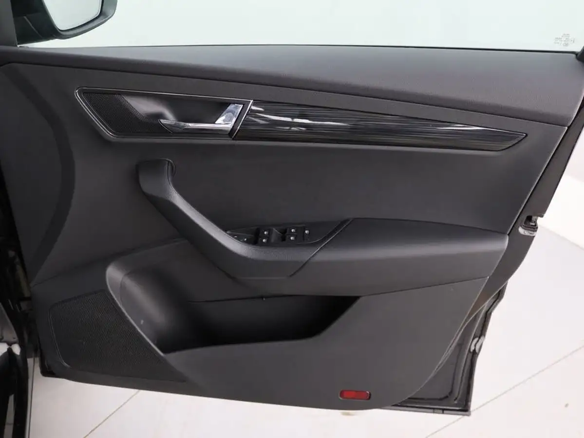 2021-skoda-karoq-15-tsi-se-l-big-26