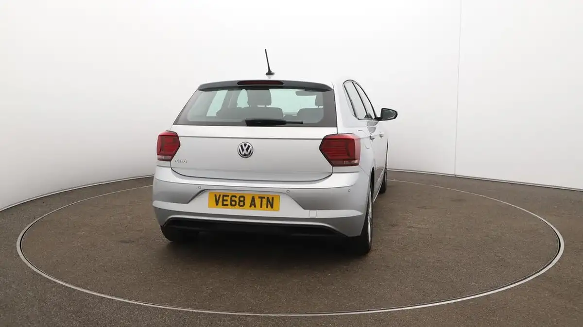 2018-volkswagen-polo-10-tsi-sel-115ps-5d-dsg-big-55