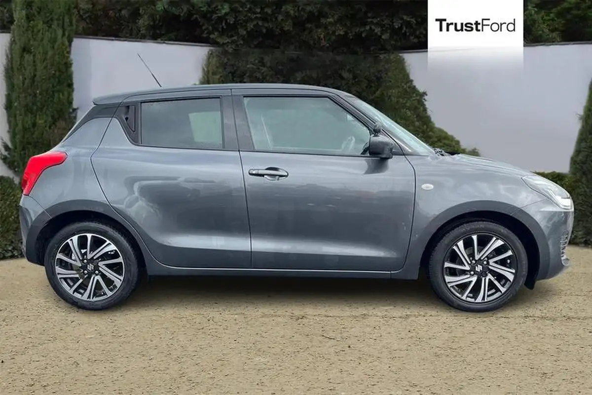 2023-suzuki-swift-12-dualjet-sz-l-big-2
