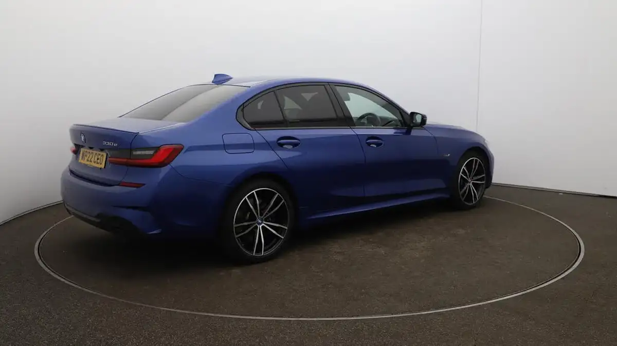2022-bmw-3-series-20-330e-m-sport-pro-pack-saloon-4d-big-52