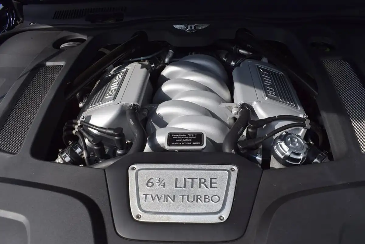 2011-bentley-mulsanne-675-big-53