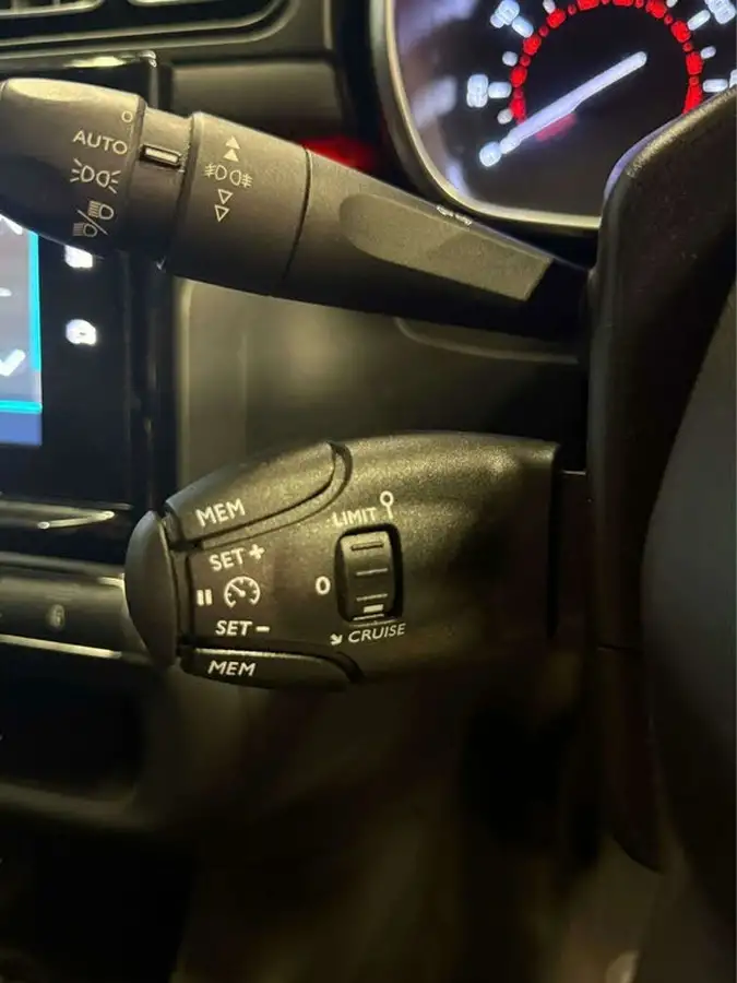 2018-citroen-c3-12-puretech-flair-nav-edition-82ps-big-17