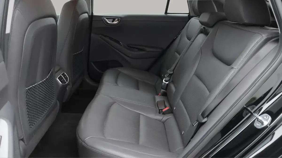 2021-hyundai-ioniq-e-premium-se-electric-100kw-big-16