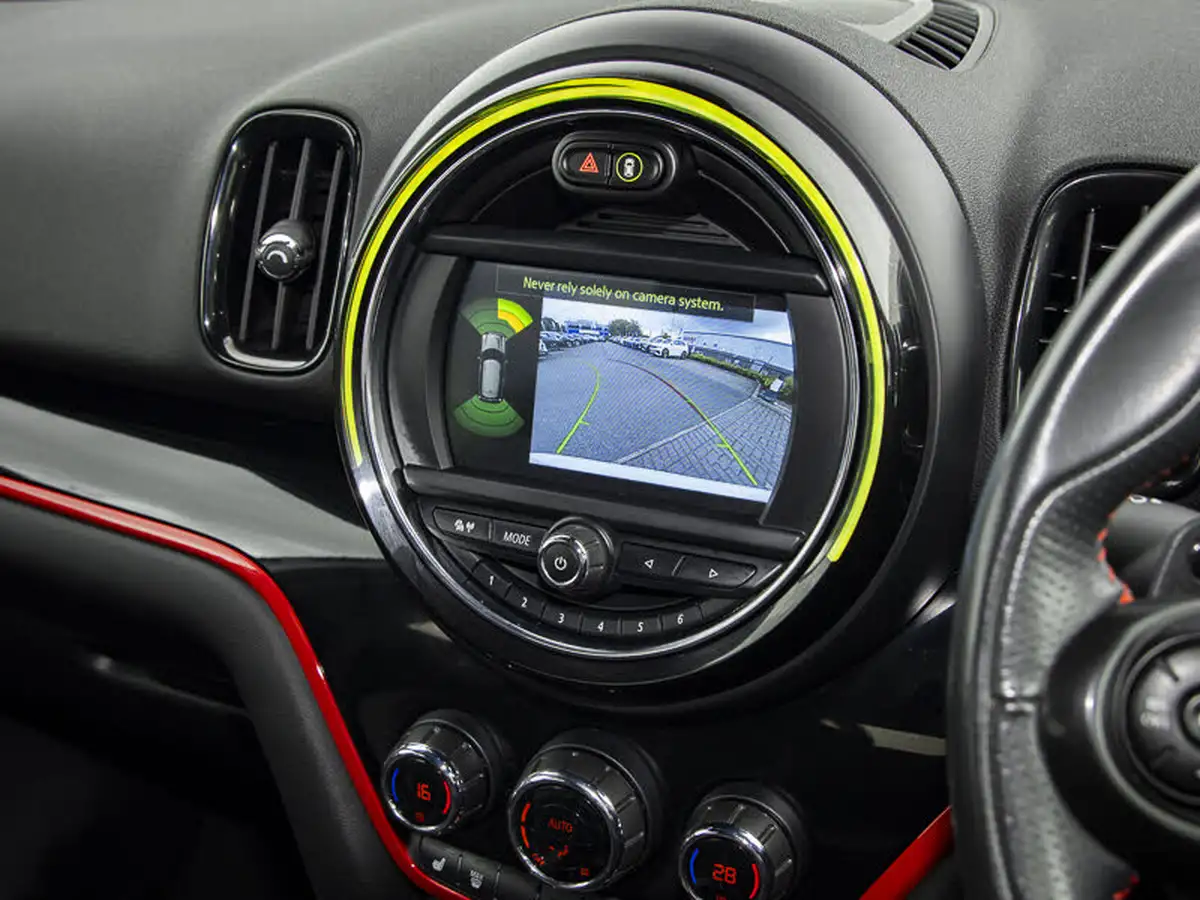 2020-mini-countryman-20-john-cooper-works-big-12