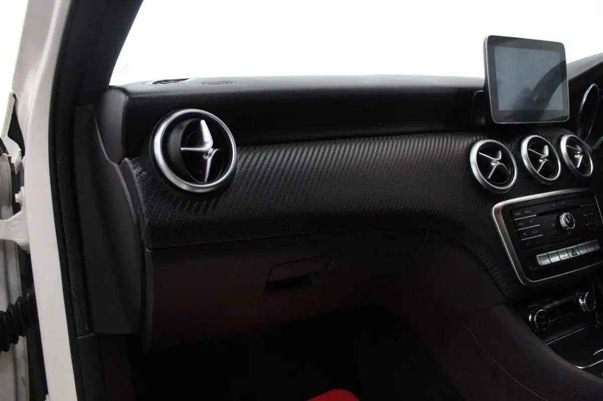 2017-mercedes-benz-a-class-15d-a180d-amg-line-ss-big-28