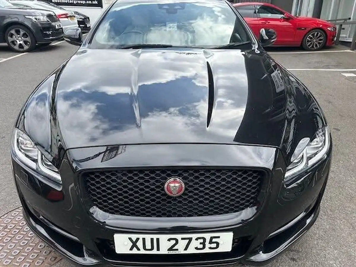 2019-jaguar-xj-series-30td-xj-r-sport-big-2