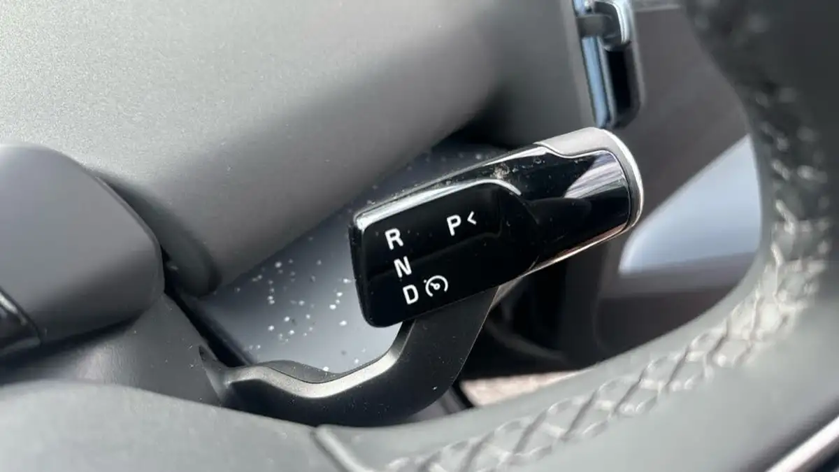 2025-volvo-ex30-e-single-motor-ultra-big-31