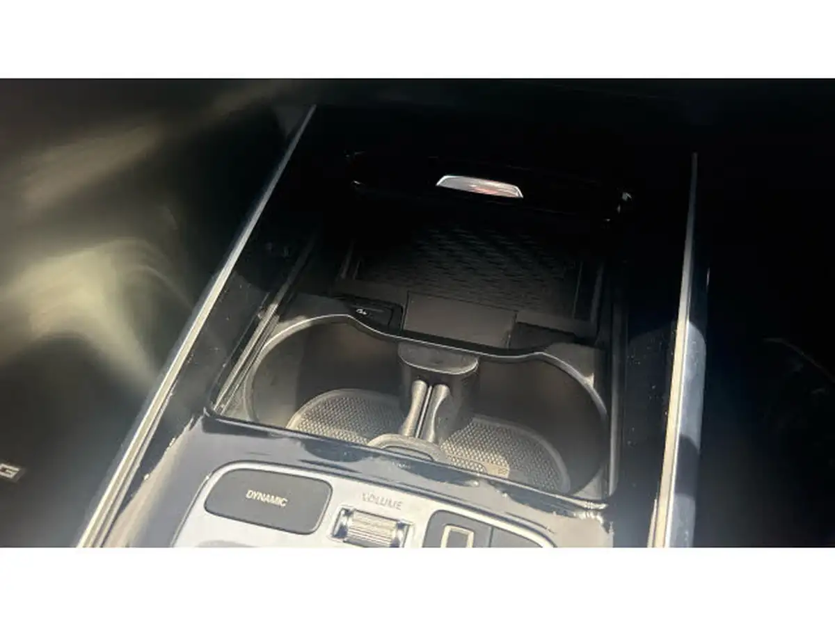 2024-mercedes-benz-gla-class-13-gla-200-amg-line-executive-big-37