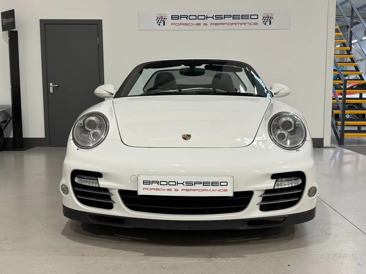 2010-porsche-911-38-turbo-s-cabriolet-big-3