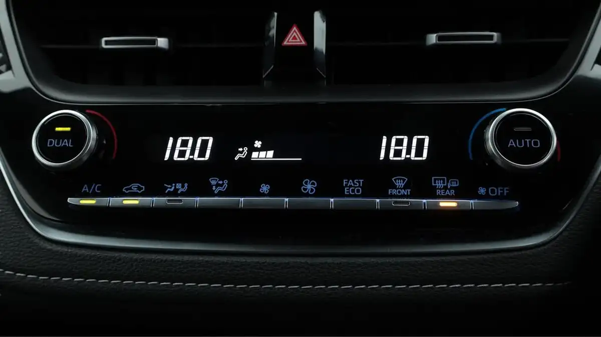 2020-toyota-corolla-20-vvt-i-design-spare-wheel-touring-sports-big-12