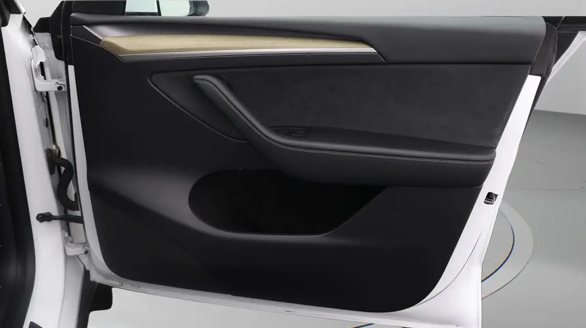 2023-tesla-model-y-e-rwd-big-15